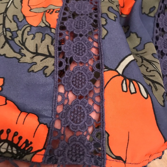 Tularosa Alexa Off Shoulder Top - Picture 7 of 8